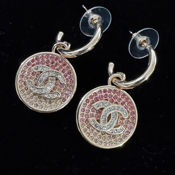 ✨ Champagne‎ & Pink Gradient Rhinestone Circle Hoops ✨ - Picture 5 of 6